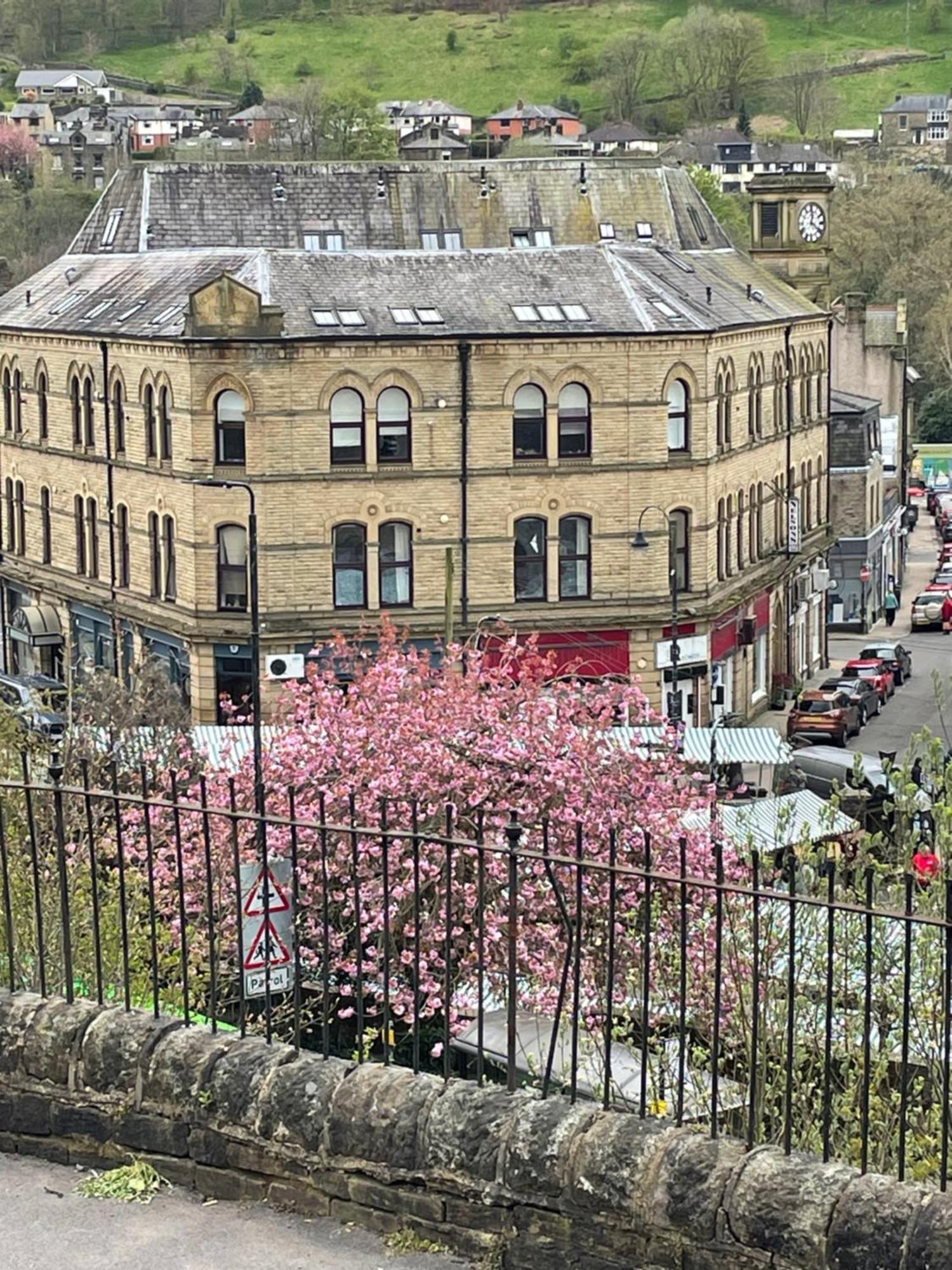 Stylish Apartment In The Centre Of Hebden Bridge. Eksteriør billede